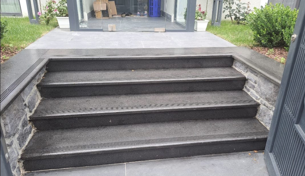 BAZALT MERDİVEN DÖŞEME 1